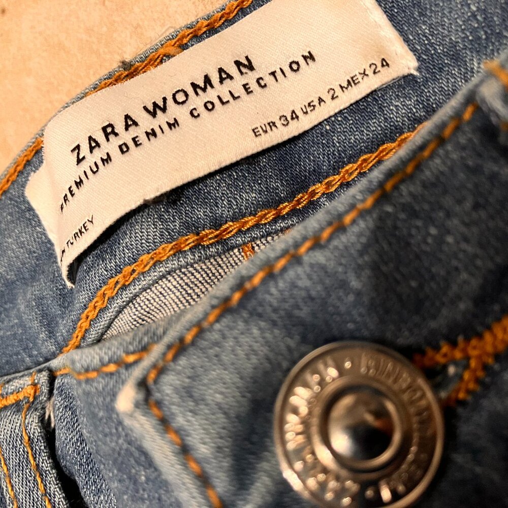 Zara woman Blue Jeans size 34 Premium Denim Collection